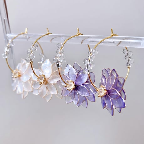 【再販】𝐟𝐥𝐞𝐮𝐫𝐬 𝐛𝐫𝐢𝐥𝐥𝐚𝐧𝐭𝐞𝐬 ピアス/イヤリング