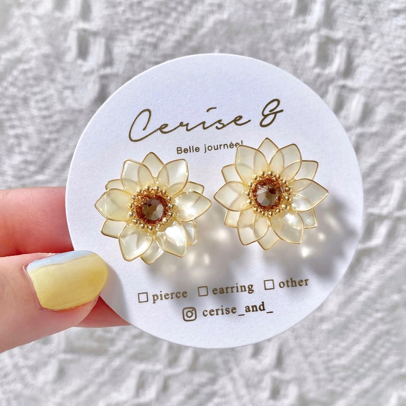 GW特別】𝗛𝗶𝗺𝗮𝘄𝗮𝗿𝗶🌻 .⋆ ピアス / イヤリング | Cerise &