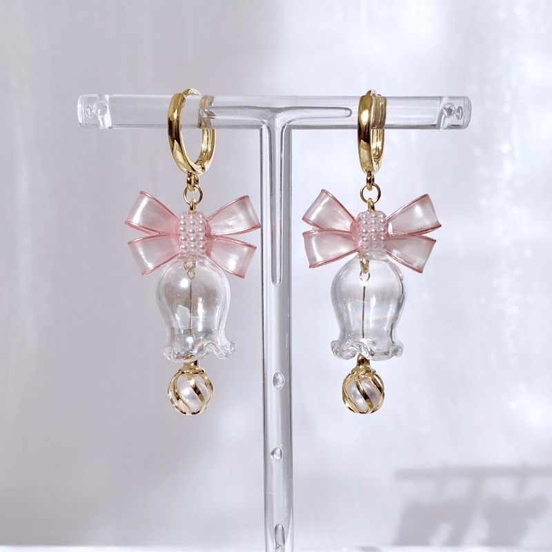 𝗖𝗵𝗿𝗶𝘀𝘁𝗺𝗮𝘀 𝗴𝗹𝗮𝘀𝘀 𝗯𝗲𝗹𝗹 ࿄ཽ·˖ ピアス/イヤリング