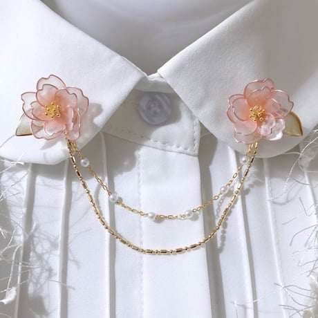 【再販】𝐬𝐚𝐤𝐮𝐫𝐚 襟ブローチ🌸『祝福』