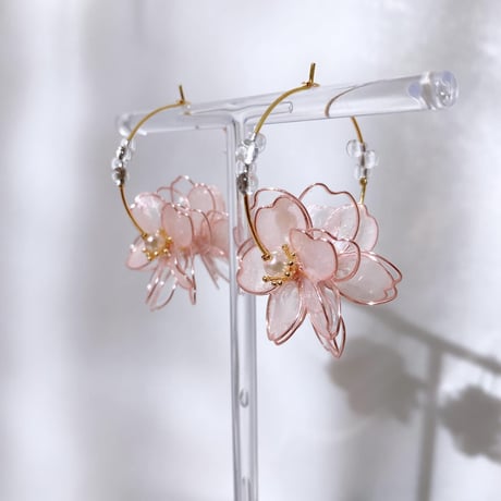 【再再販】𝐮𝐫𝐚𝐫𝐚🌸 ピアス/イヤリング