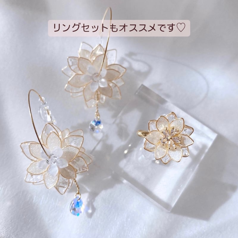 再入荷】𝒇𝒍𝒆𝒖𝒓 𝒅𝒆 𝒈𝒍𝒂𝒄𝒆 ❄️ピアス/イヤリング | Cerise &