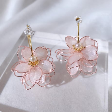 【再再販】𝐮𝐫𝐚𝐫𝐚🌸 ピアス/イヤリング