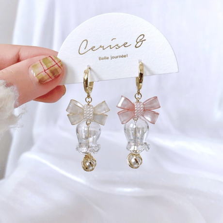 𝗖𝗵𝗿𝗶𝘀𝘁𝗺𝗮𝘀 𝗴𝗹𝗮𝘀𝘀 𝗯𝗲𝗹𝗹 ࿄ཽ·˖ ピアス/イヤリング