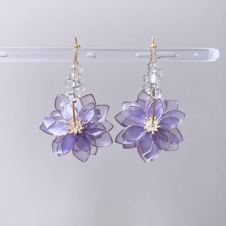 【再販】𝐟𝐥𝐞𝐮𝐫𝐬 𝐛𝐫𝐢𝐥𝐥𝐚𝐧𝐭𝐞𝐬 ピアス/イヤリング
