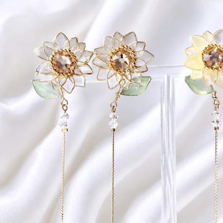 𝖥𝗅𝖾𝗎𝗋 𝖼𝗅𝖺𝗂𝗋𝖾🌻 ピアス / イヤリング