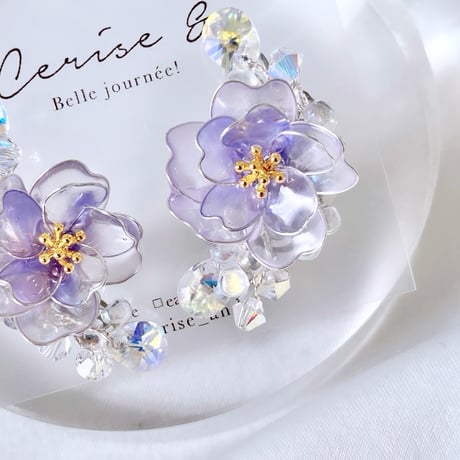 𝑳𝒂 𝒑𝒖𝒓 𝒇𝒍𝒆𝒖𝒓 .. Ear cuff..