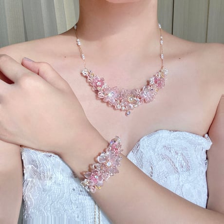 桜 𝗯𝗿𝗮𝗰𝗲𝗹𝗲𝘁 🌸 ※お一人様１点まで