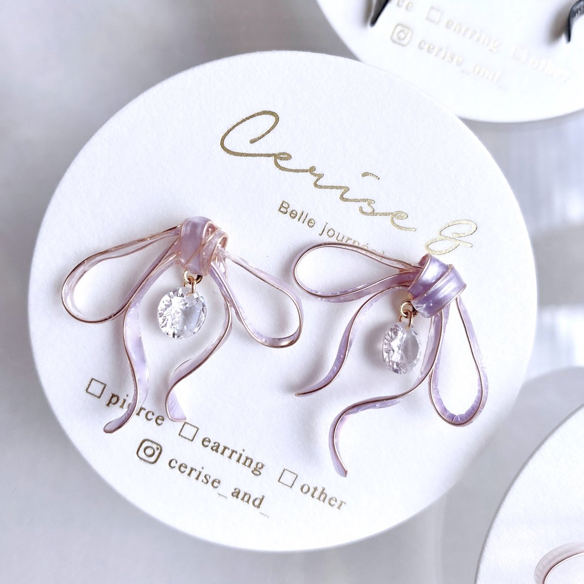𝐩𝐞𝐭𝐢𝐭 𝐫𝐮𝐛𝐚𝐧 ౨ৎ ピアス/イヤリング | Cerise &