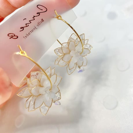 【再入荷】𝒇𝒍𝒆𝒖𝒓 𝒅𝒆 𝒈𝒍𝒂𝒄𝒆 ❄️ピアス/イヤリング