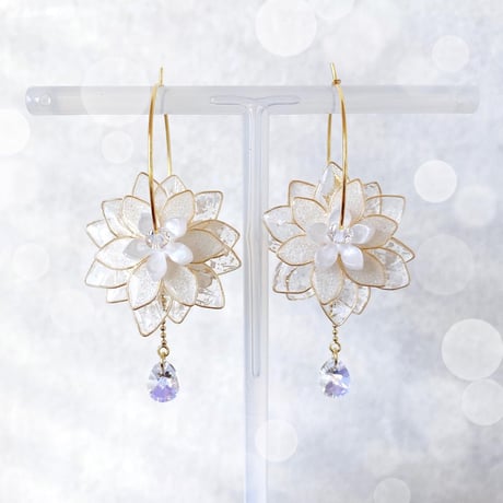 【再入荷】𝒇𝒍𝒆𝒖𝒓 𝒅𝒆 𝒈𝒍𝒂𝒄𝒆 ❄️ピアス/イヤリング