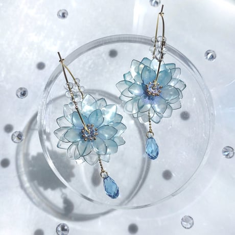 【再販】𝐋𝐮𝐦𝐢è𝐫（リュミエール）ピアス/イヤリング