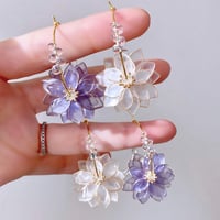 【再販】𝐟𝐥𝐞𝐮𝐫𝐬 𝐛𝐫𝐢𝐥𝐥𝐚𝐧𝐭𝐞𝐬 ピアス/イヤリング