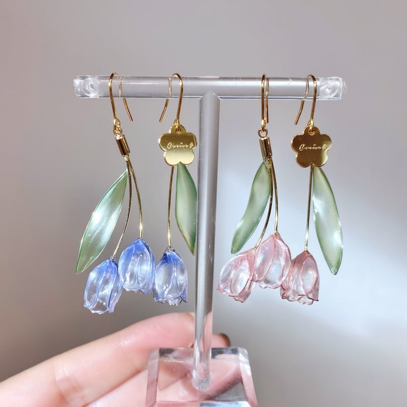 GW特別】𝗧𝗨𝗟𝗜𝗣𝗦🌷..𝟮𝟬𝟮𝟲.. ピアス/イヤリング | Cerise &