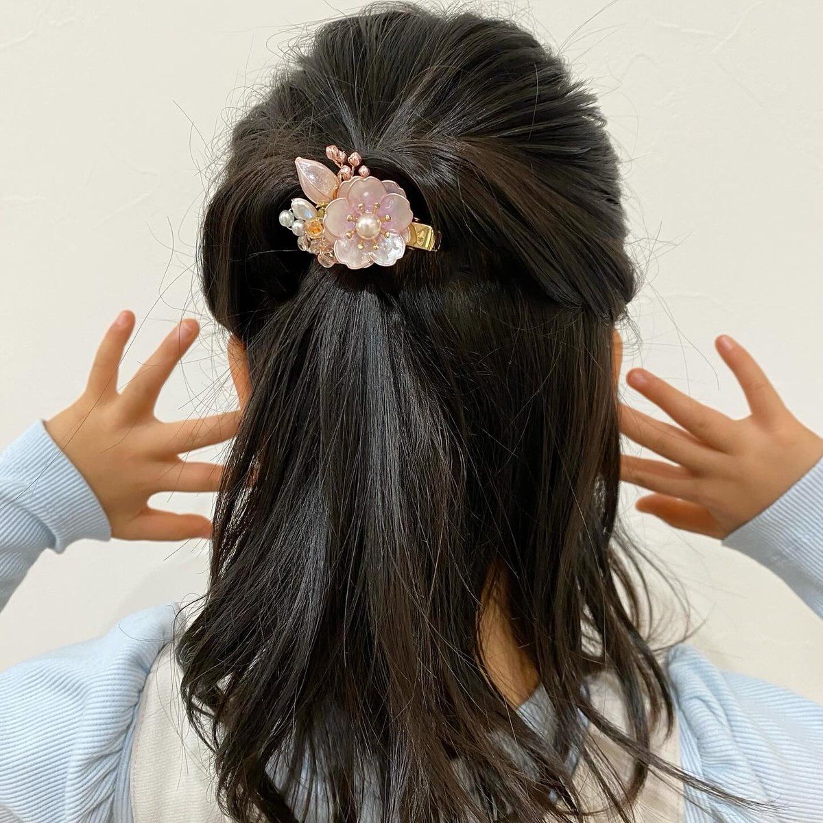 再販】𝐬𝐚𝐤𝐮𝐫𝐚 𝗺𝗶𝗻𝗶 𝗵𝗮𝗶𝗿 𝗰𝗹𝗶𝗽 🌸ヘアクリップ 