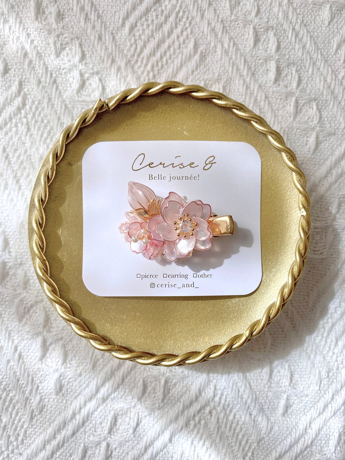 再販】𝐬𝐚𝐤𝐮𝐫𝐚 𝗺𝗶𝗻𝗶 𝗵𝗮𝗶𝗿 𝗰𝗹𝗶𝗽 𝟮𝟬𝟮𝟱 🌸ヘア