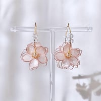 【再再販】𝐮𝐫𝐚𝐫𝐚🌸 ピアス/イヤリング