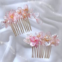 【再入荷】𝐬𝐚𝐤𝐮𝐫𝐚 ヘアコーム🌸