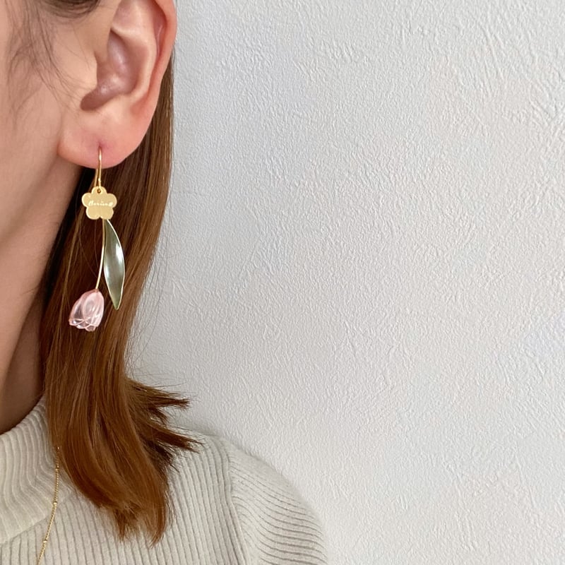 GW特別】𝗧𝗨𝗟𝗜𝗣𝗦🌷..𝟮𝟬𝟮𝟲.. ピアス/イヤリング | Cerise &