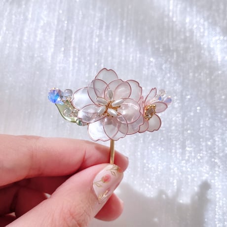 【再入荷】𝐬𝐚𝐤𝐮𝐫𝐚🌸ポニーフック 𝟮𝟬𝟮𝟲
