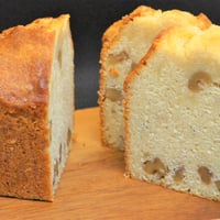 パウンドケーキ　カット （くるみ）