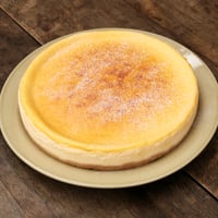 チーズケーキ　グラノーラのせ