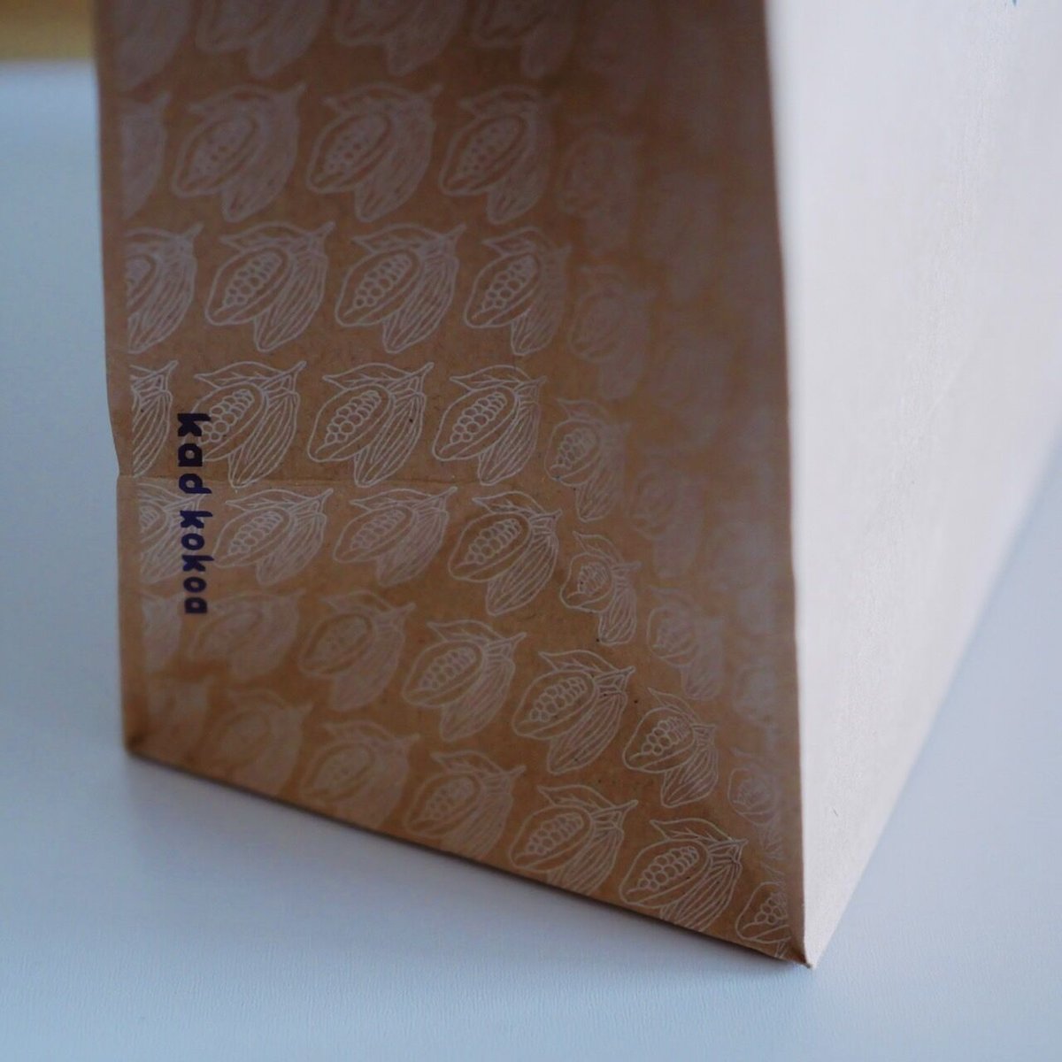 ロゴ入りクラフトショップ袋 | Kad Kokoa