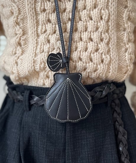 SEA SHELL KEY NECK HOLDER