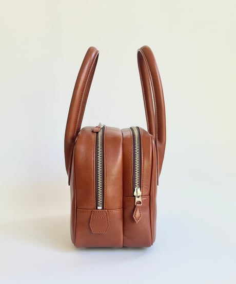 TWO ROOM HAND BAG