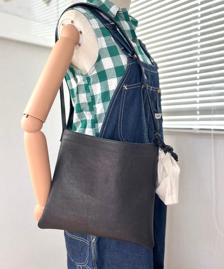 ORDINARY SHOULDERBAG Sサイズ
