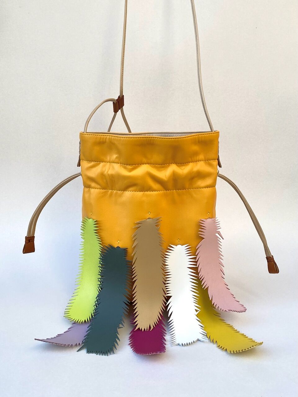 ○ILLIGO○ Feather shirring string bag 2 COLOR 5013027136