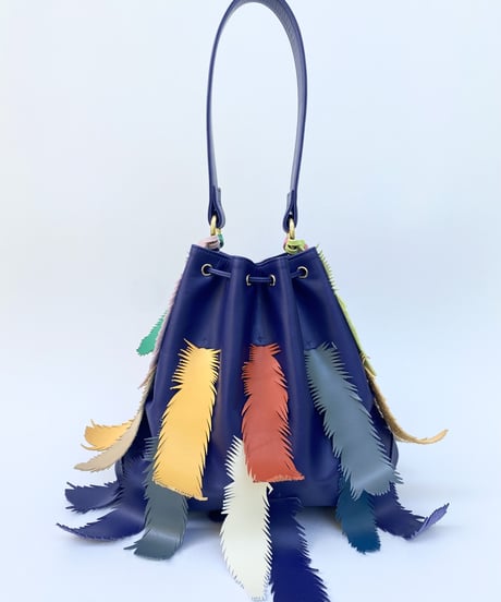 FEATHER SHOULDER BAG (LARGE)