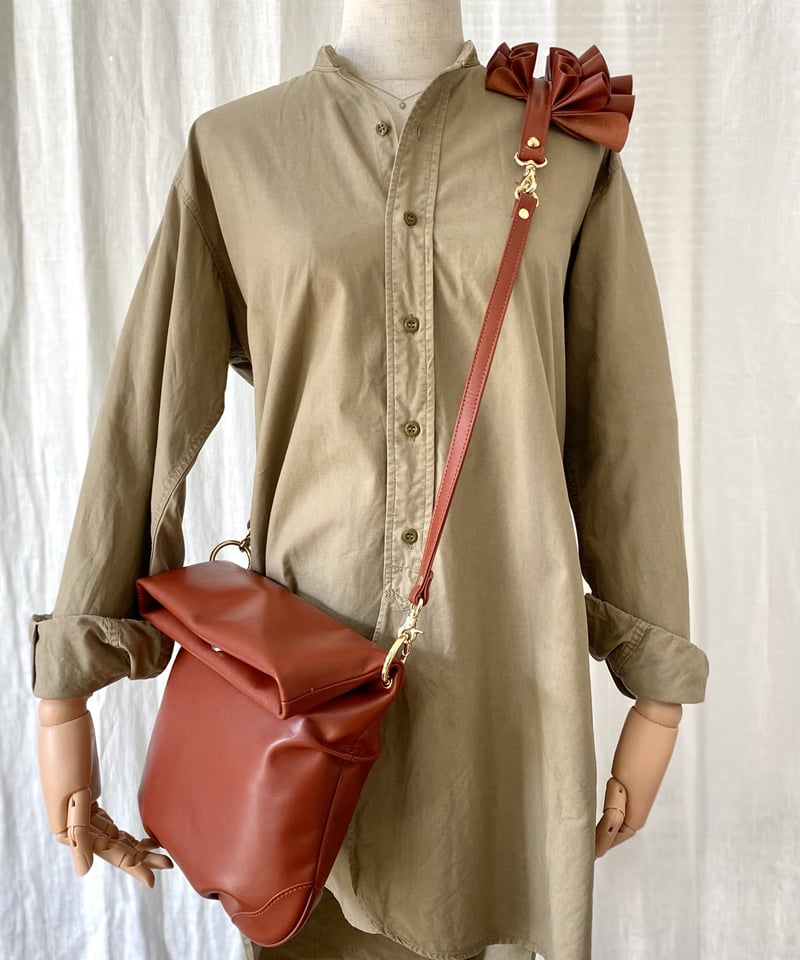 tortoago トルトアーゴフリルレザーショルダーバッグ2way