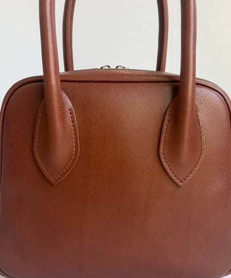 TWO ROOM HAND BAG