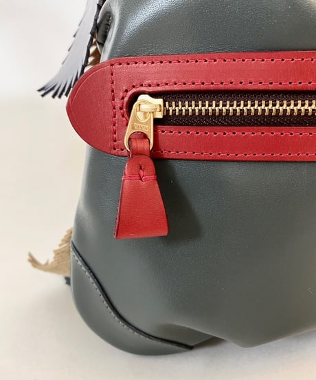 FEATHER HAND BAG