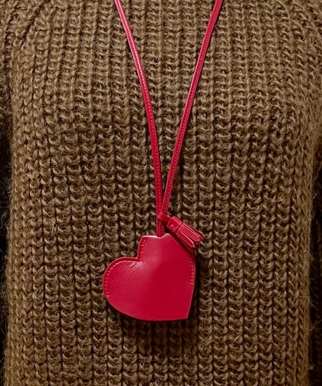 “LOVE MYSELF” KEY NECK HOLDER