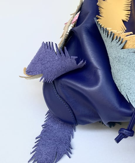 FEATHER SHOULDER BAG (LARGE)