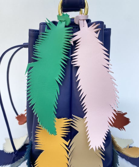FEATHER SHOULDER BAG (LARGE)