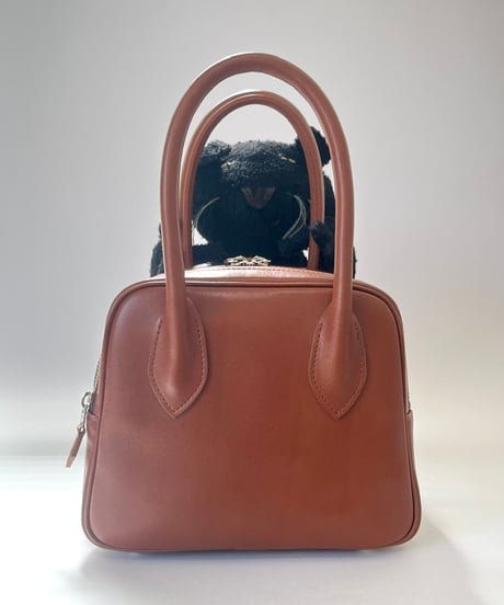 TWO ROOM HAND BAG