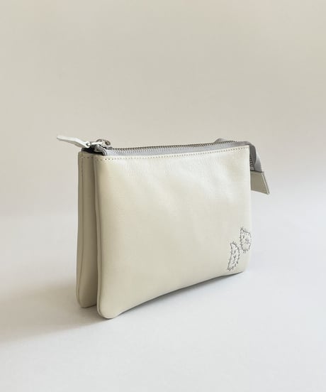 「Unsung Hero」MULTI POUCH Paisley