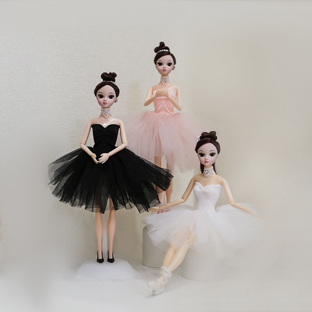 ビッグサイズ　シルバー系額装付きコラージュアート作品#バレリーナ#白鳥とダンサー fit=scale-down,w=1200