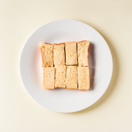 11ヶ月からの　　　　フレンチトースト　6枚入　　　（※1/8カットした状態で冷凍してあります）