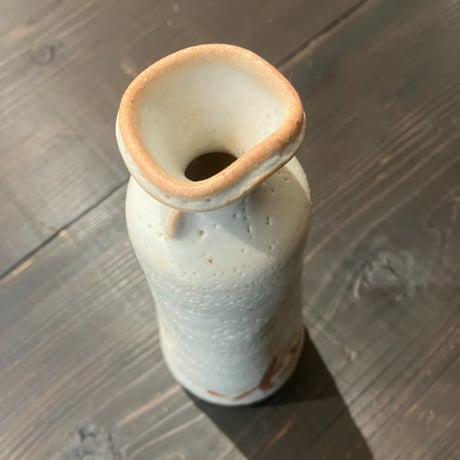 虎渓窯　志野花瓶小