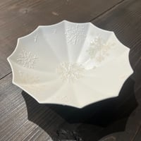 武山窯　砂糖衣12角鉢雪結晶