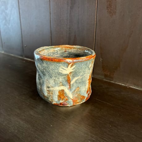 荘山窯　鼡志野湯呑（手づくね）①