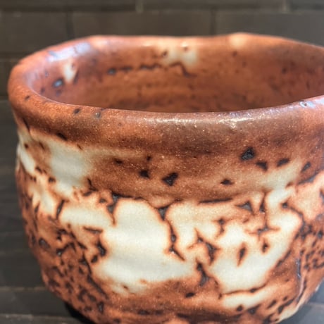 虎渓窯　赤志野抹茶茶碗（桐箱入）