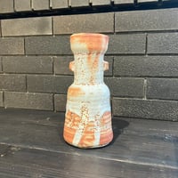 虎渓窯　赤志野花瓶大