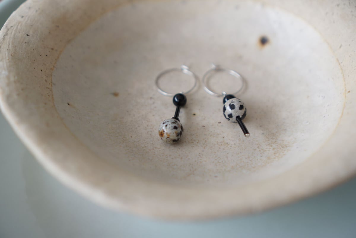 ダルメシアンジャスパー×オニキス pierce <01> | DOT MELTonlineSTORE