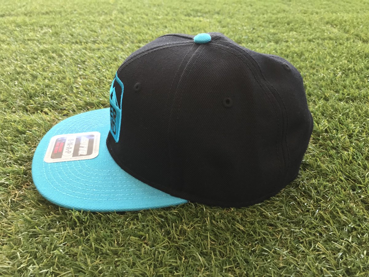 OVERLANDロゴ刺繍・ベースボールキャップ | OVER LAND STORE