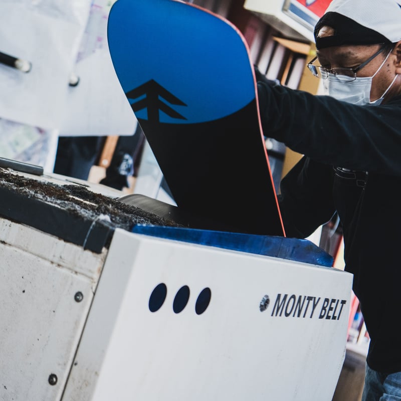 新品スノーボード専用】サンディング プレチューンナップ | Mountain